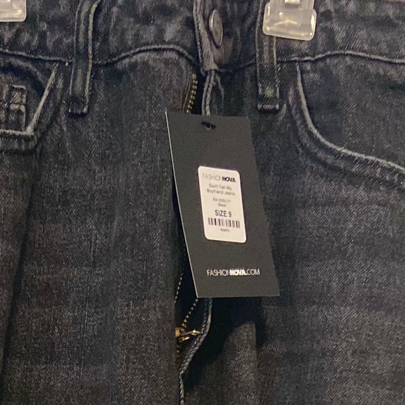 Jeans - Picture 4 of 4